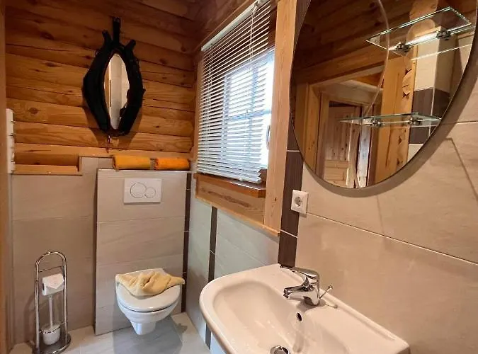 Harrys Blockhütte Karres