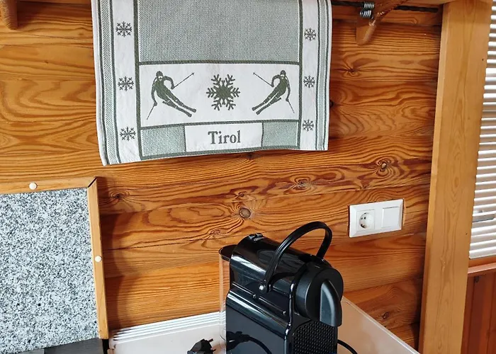 Harrys Blockhütte Karres