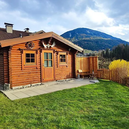 Harrys Blockhuette Chalet Karres